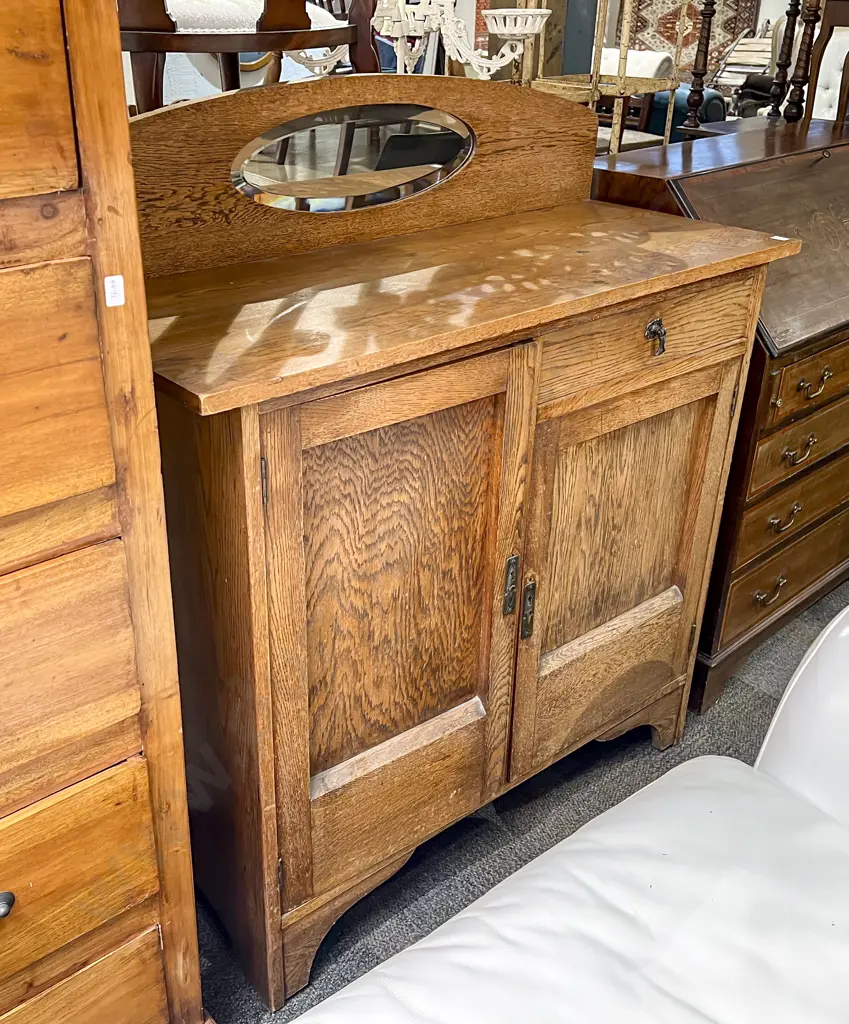 Art Deco Oak Sideboard Image 1++