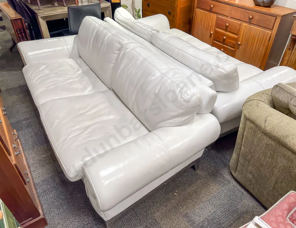 Pair of Karmen Italian White Leather Two Seater Sofas Image 1++