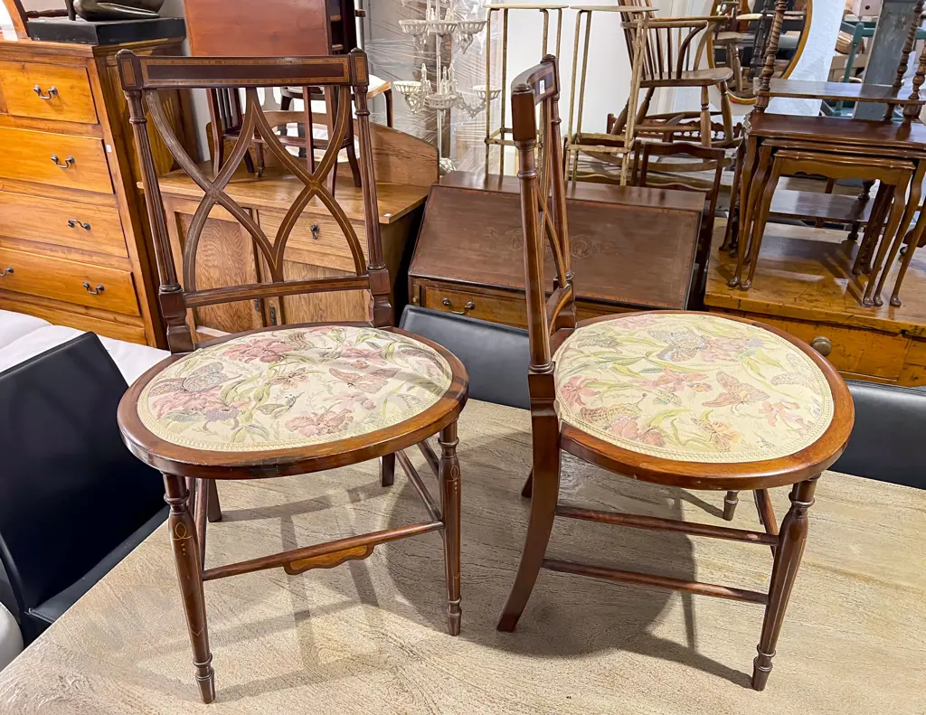 Pair of French Style Boudoir Chairs Image 1++