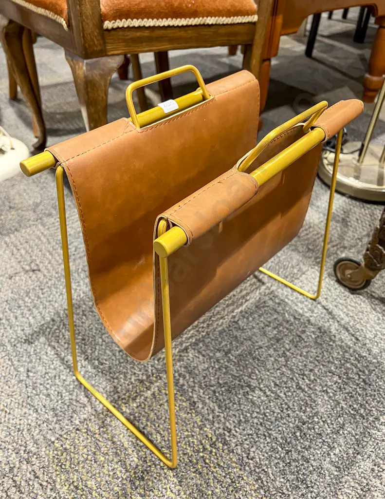 Reproduction Mid Century Magazine Stand Image 1++