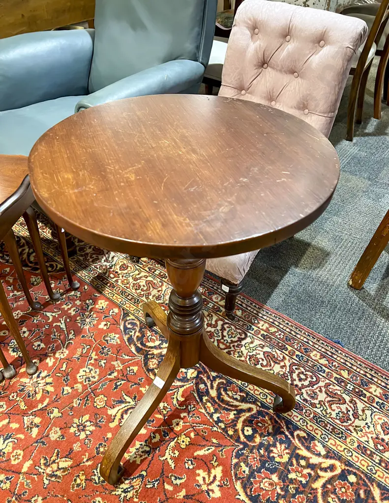 19th Century Mahogany Circular Tripod Based Wine Table Image 1++