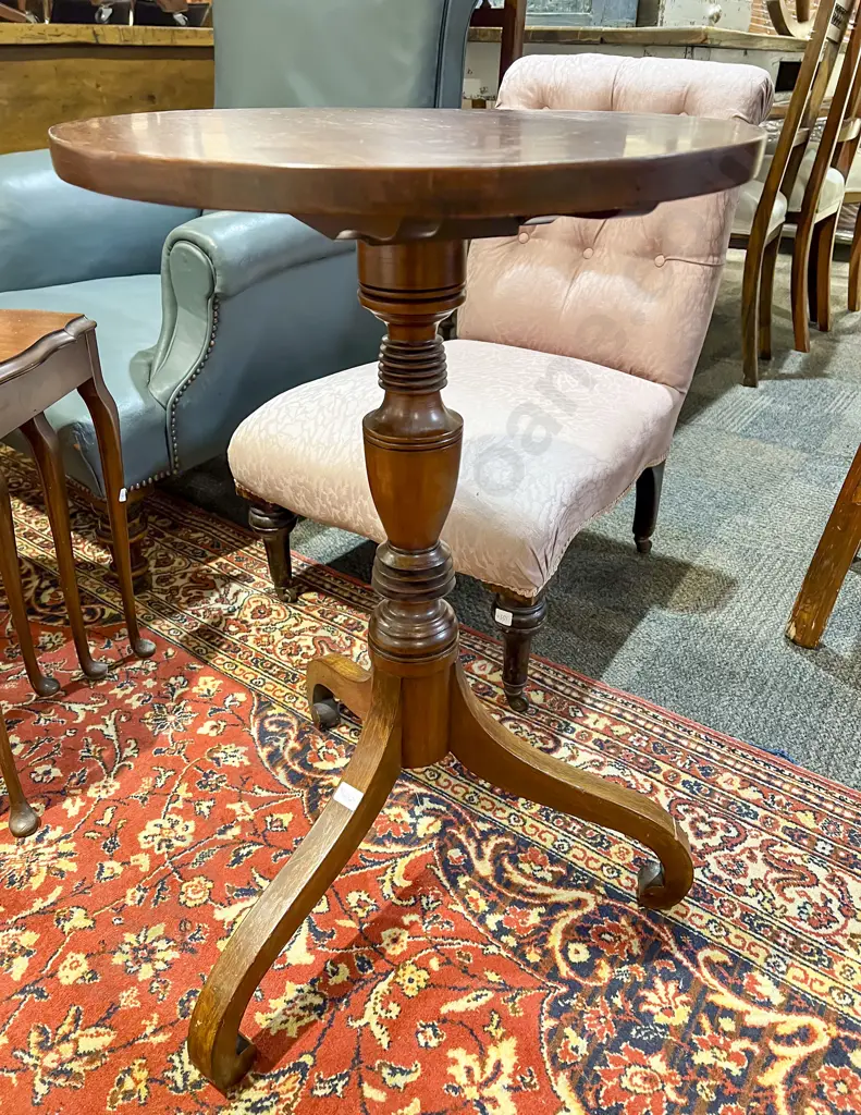 19th Century Mahogany Circular Tripod Based Wine Table Image 1++