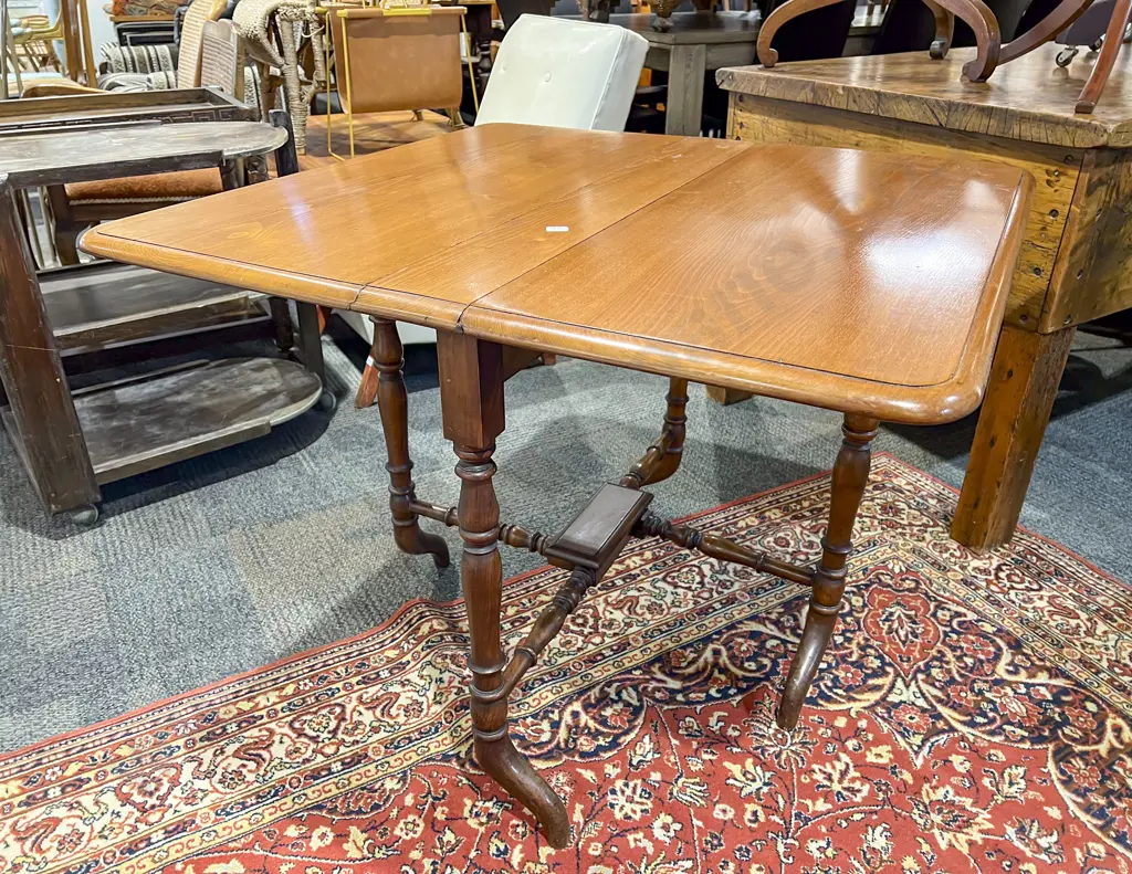 Vict Sutherland Tea Table Image 1++