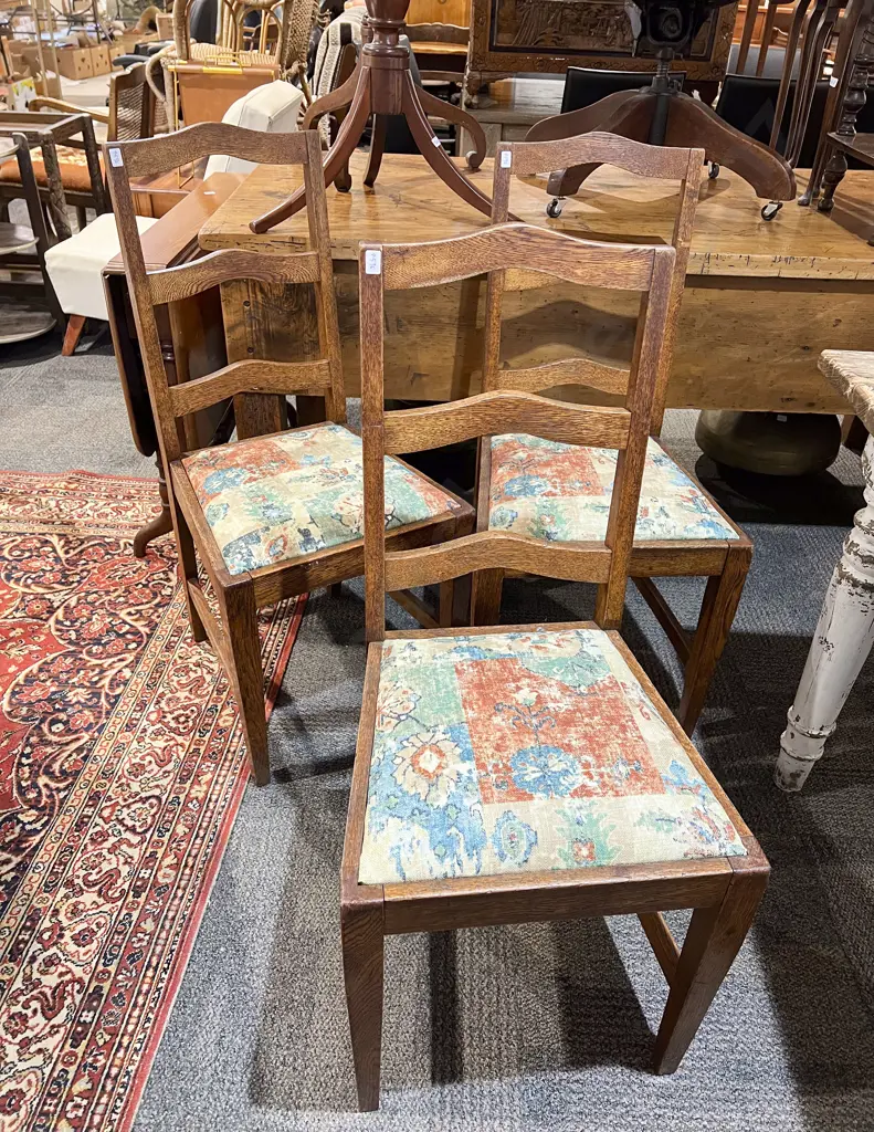 Three Ladderback Dining Chairs Image 1++