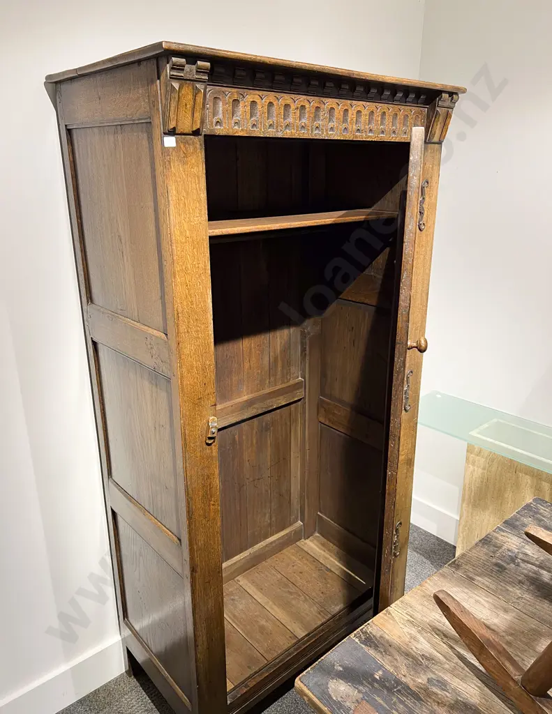 17thC Style Carved Oak Wardrobe Image 1++