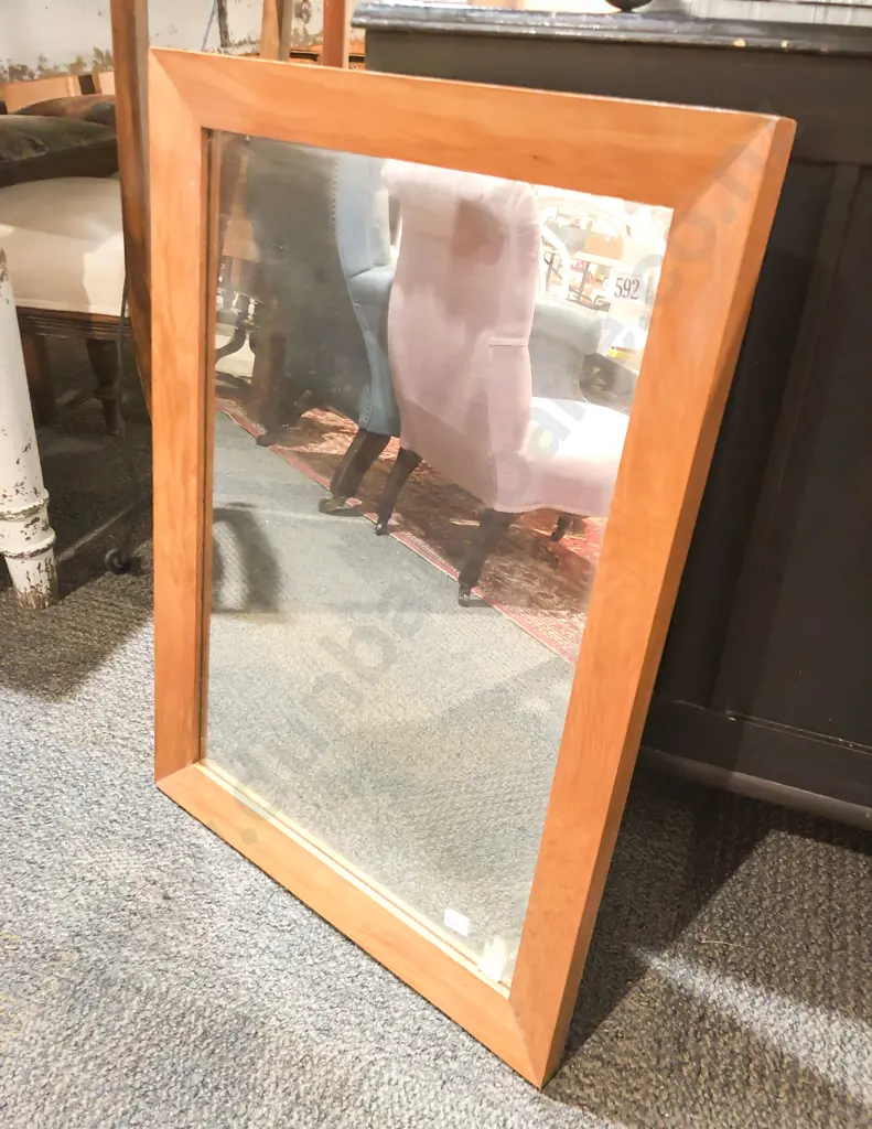 Rectangular Wal Mirror Image 1++