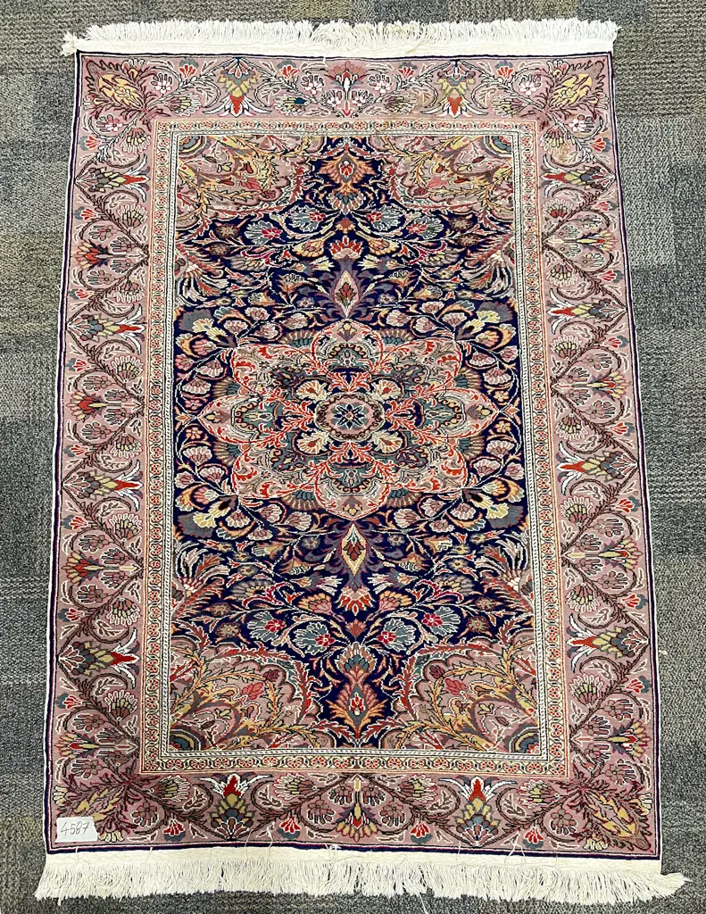 Persian Floor Rug Image 1++