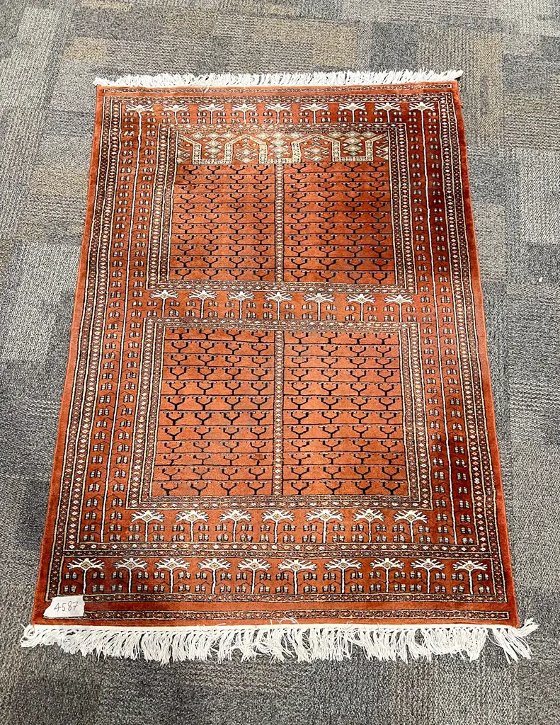 Persian Floor Rug Image 1++