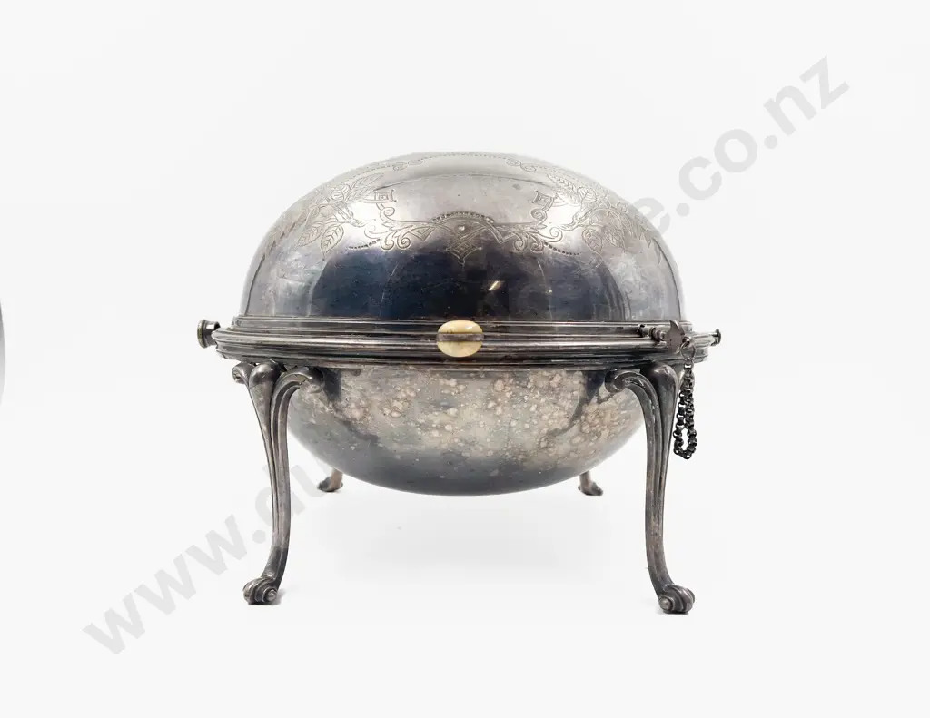 S/Plate Christmas Morning Table Bacon Tureen Image 1++