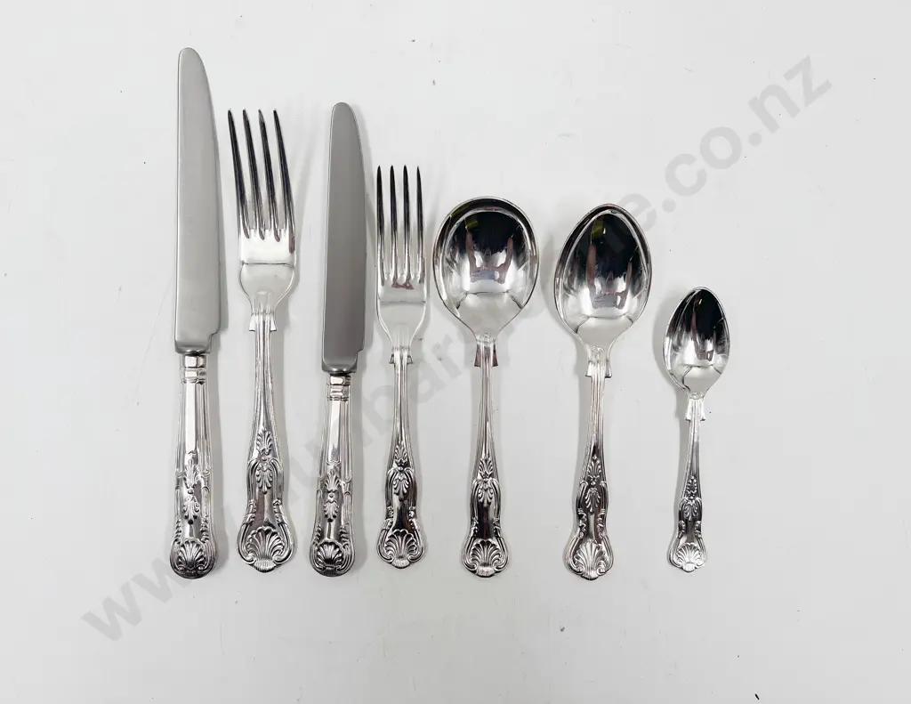 Walker & Hall As New Eight Place Setting S/Plate King's Pattern Cutlery Set Image 1++