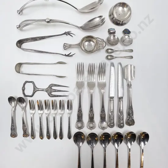 Small Box Of Mixed S/P Cutlery