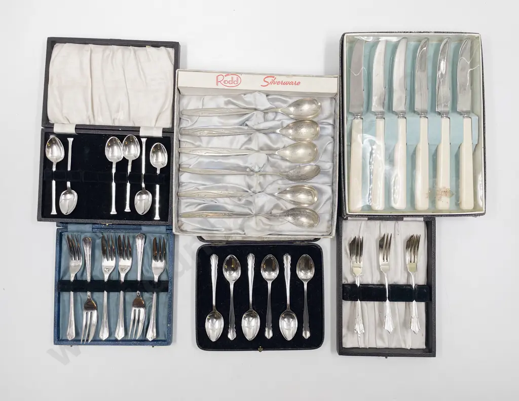 Six Assorted Boxed Cutlery On Circular Plated Tray Image 1++