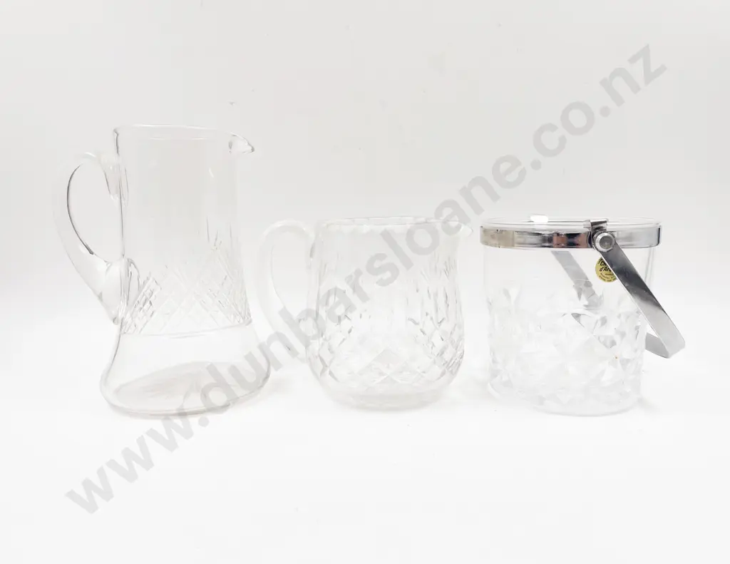 Two Crystal Jugs together with Ice Bucket Image 1++