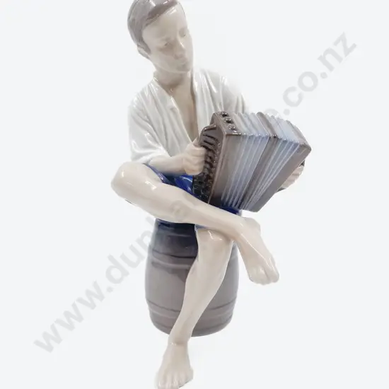 B & G Figure of Accordian Player