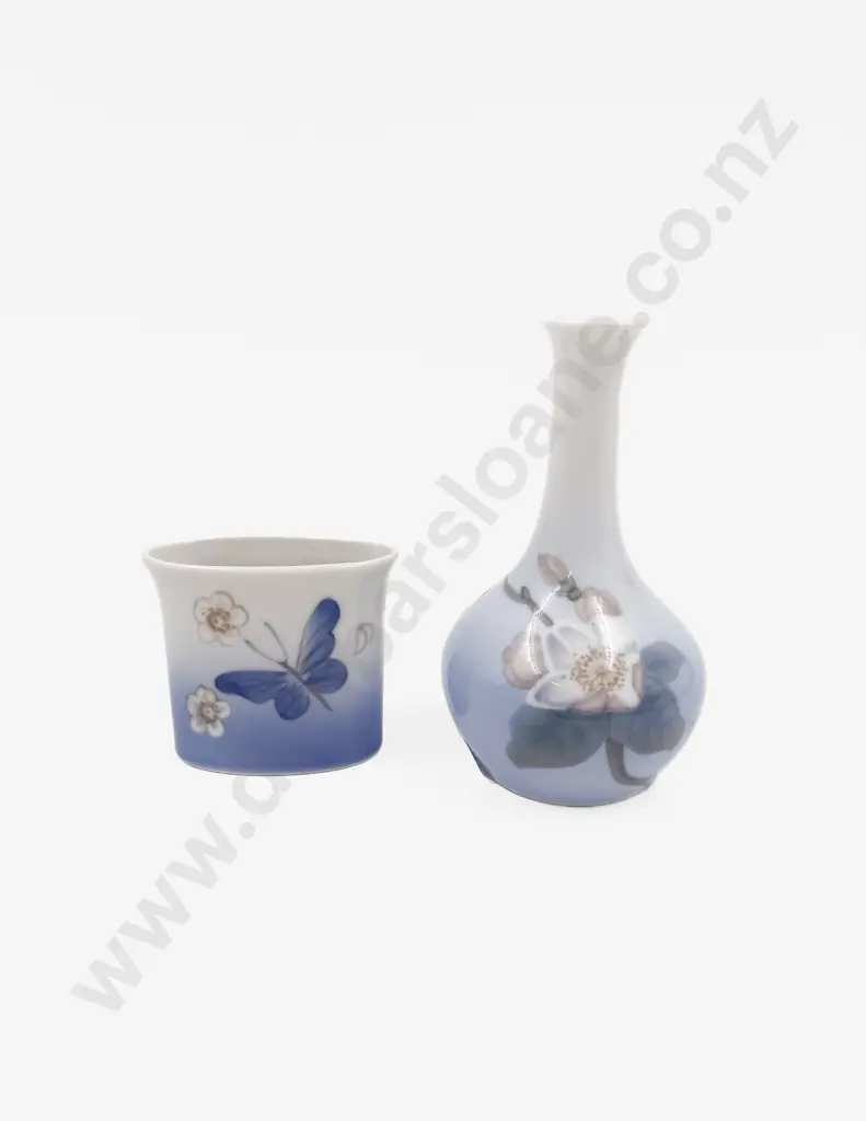 Small B & G Vase & Other Image 1++