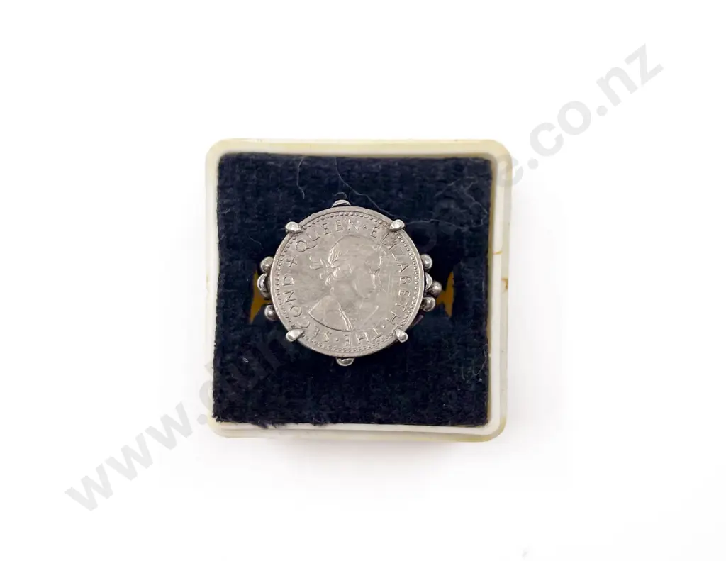 S/S Queen Elizabeth II 1960 Three Pence Coin Ring Image 1++
