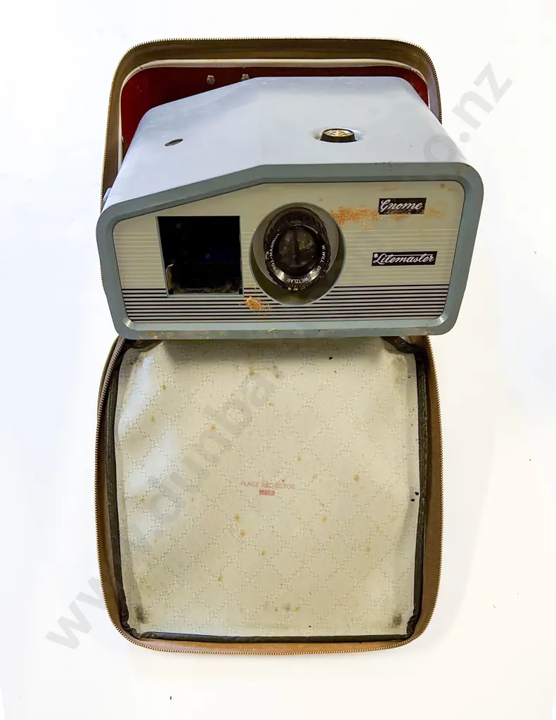 Two Boxed Vintage Projectors Image 1++