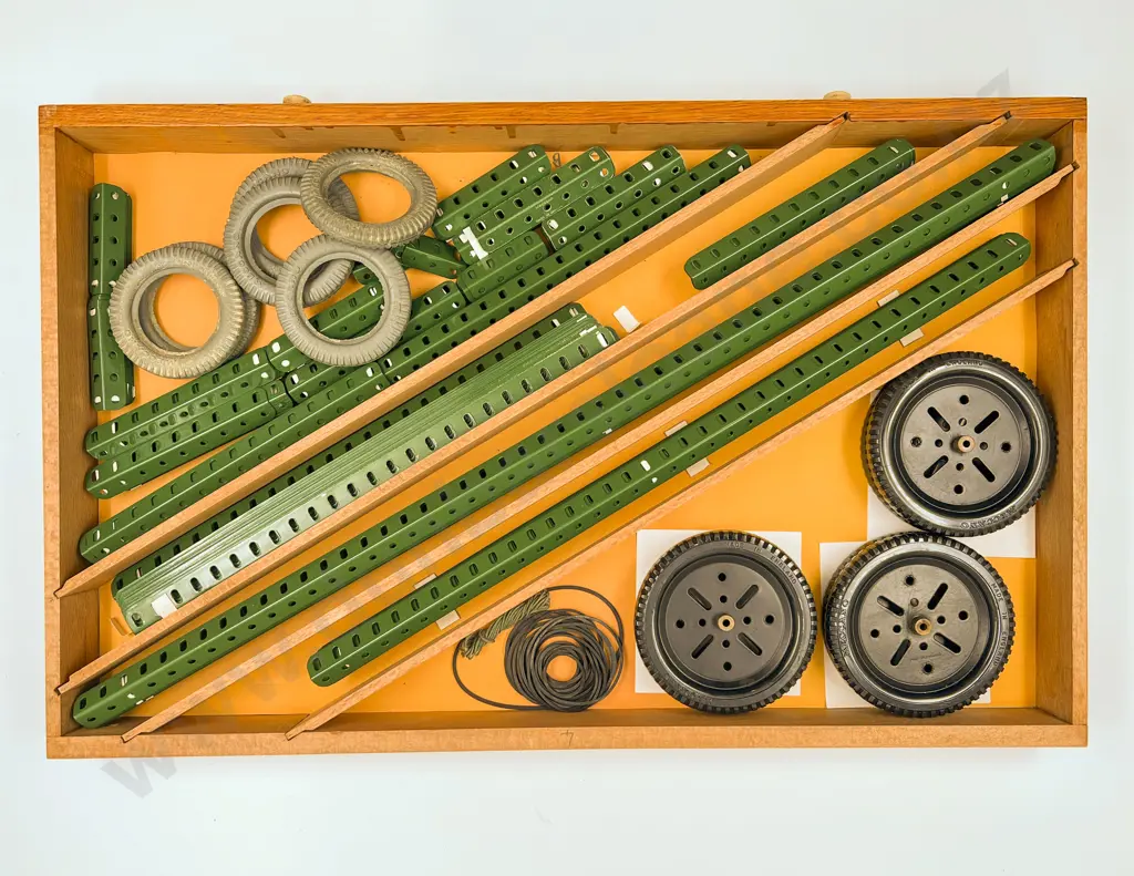 Nearly Complete (80%) Fully Restored Meccano No10 Image 1++