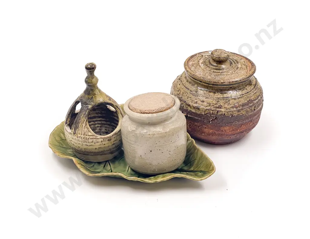 Four Pieces of Assorted Pottery Image 1++