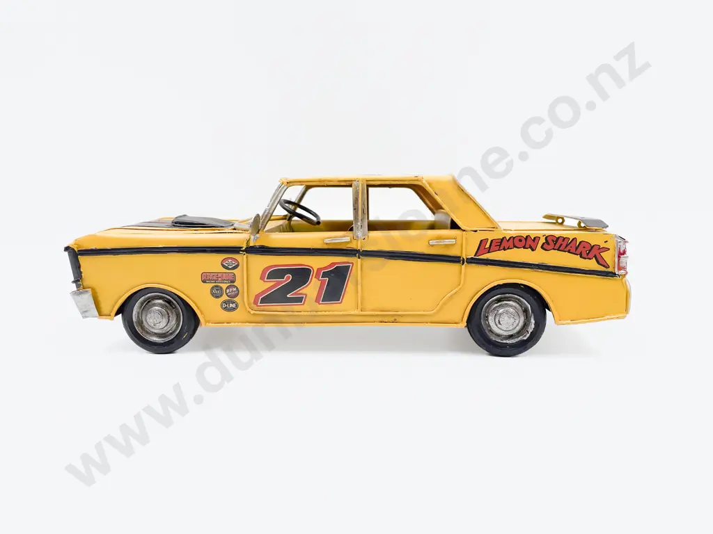 Boxed Metal Lemon Shark Ford GT Racing Car Model 31cm Image 1++