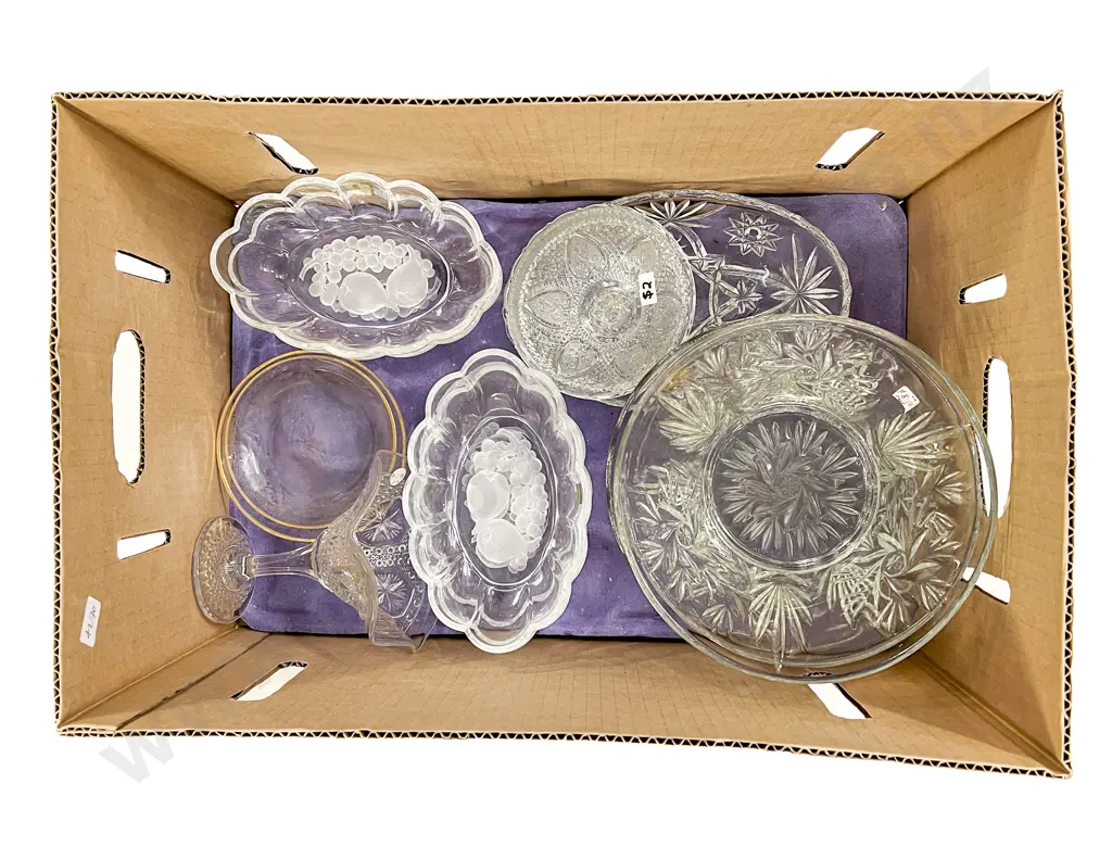 Box Quantity of Assorted Crystal & Glassware Image 1++