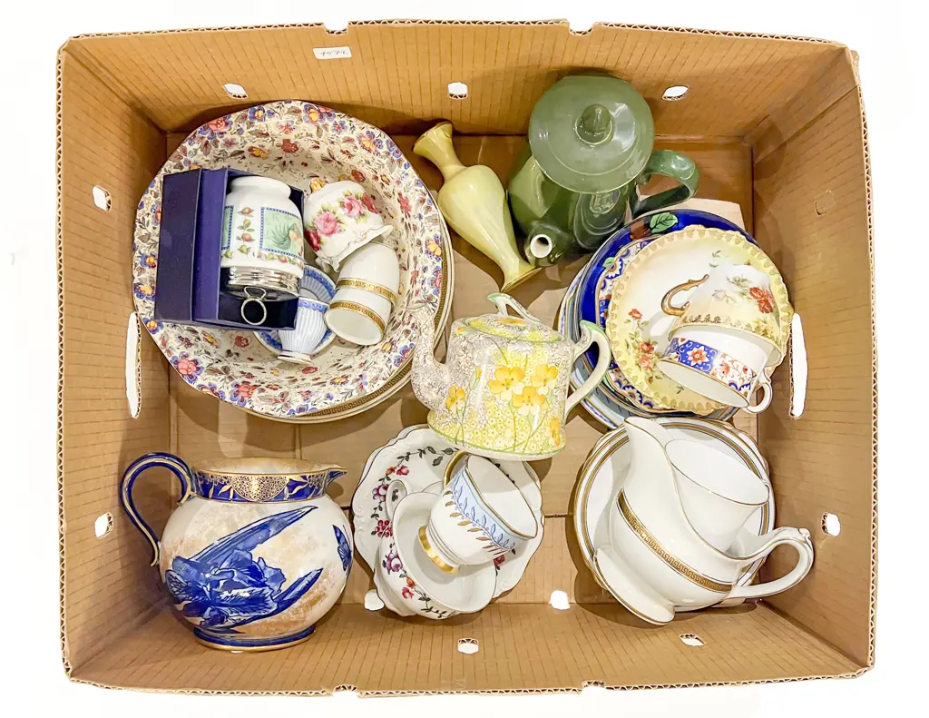Box Quantity of Assorted China Image 1++