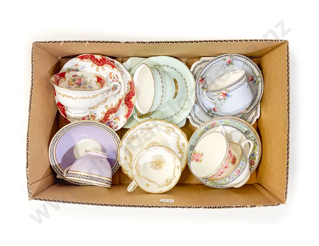 Box of Assorted Fancy Tea China incl Trios Image 1++