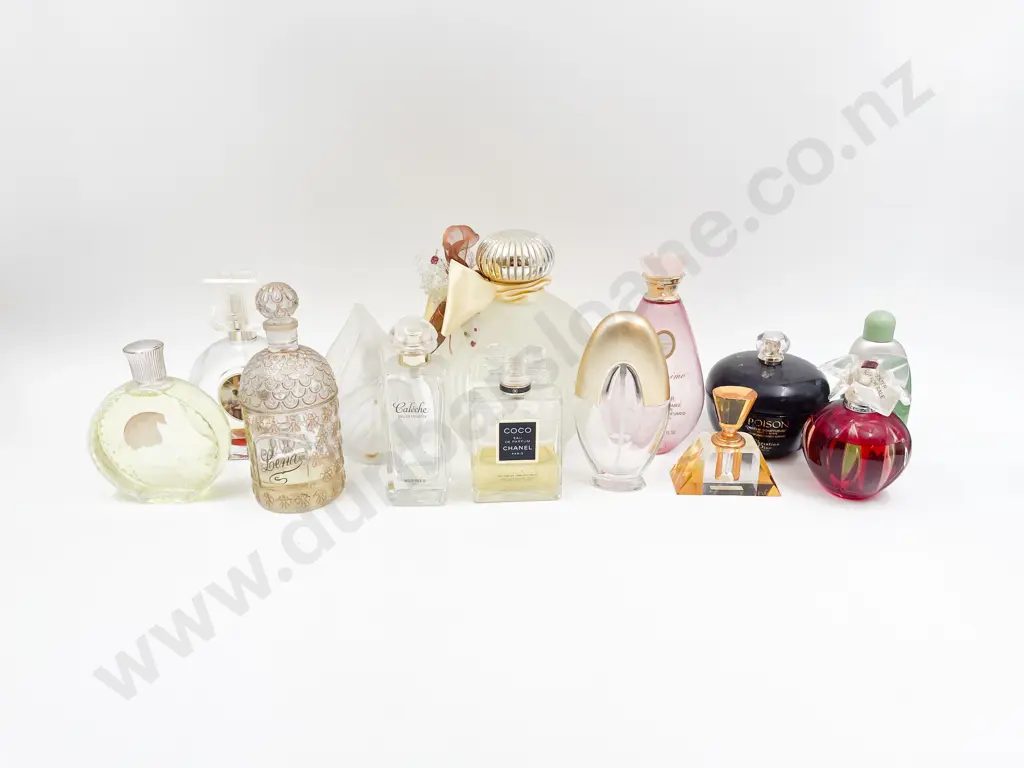 Quantity of Assorted Perfume Bottles Image 1++