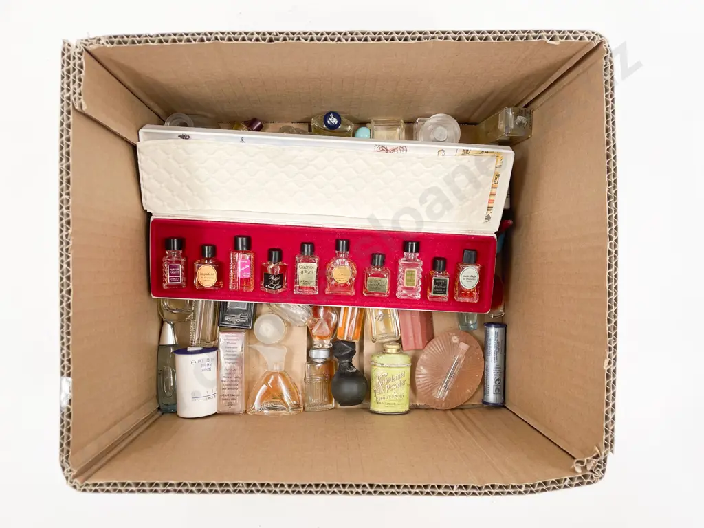 Quantity of Miniature Perfume Bottles Image 1++
