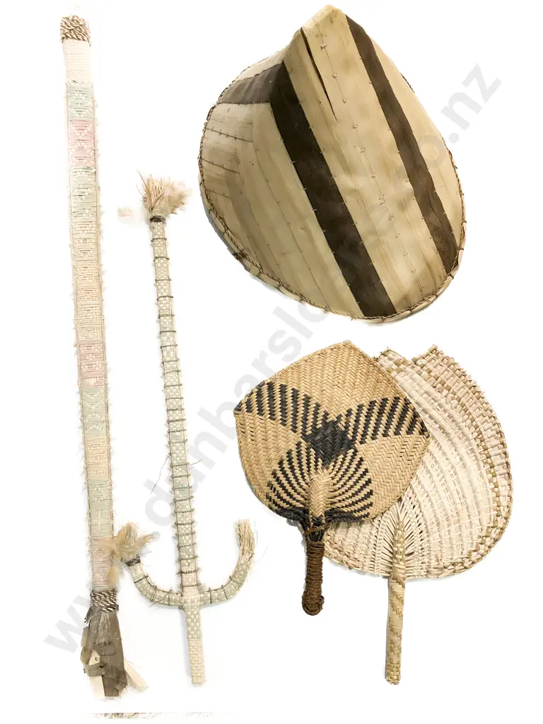 Box Quantity of Assorted Tribal Items Image 1++
