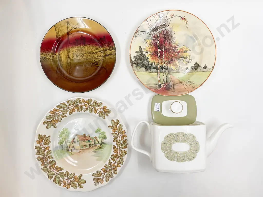 Quantity of Assorted RD including Teapot Image 1++