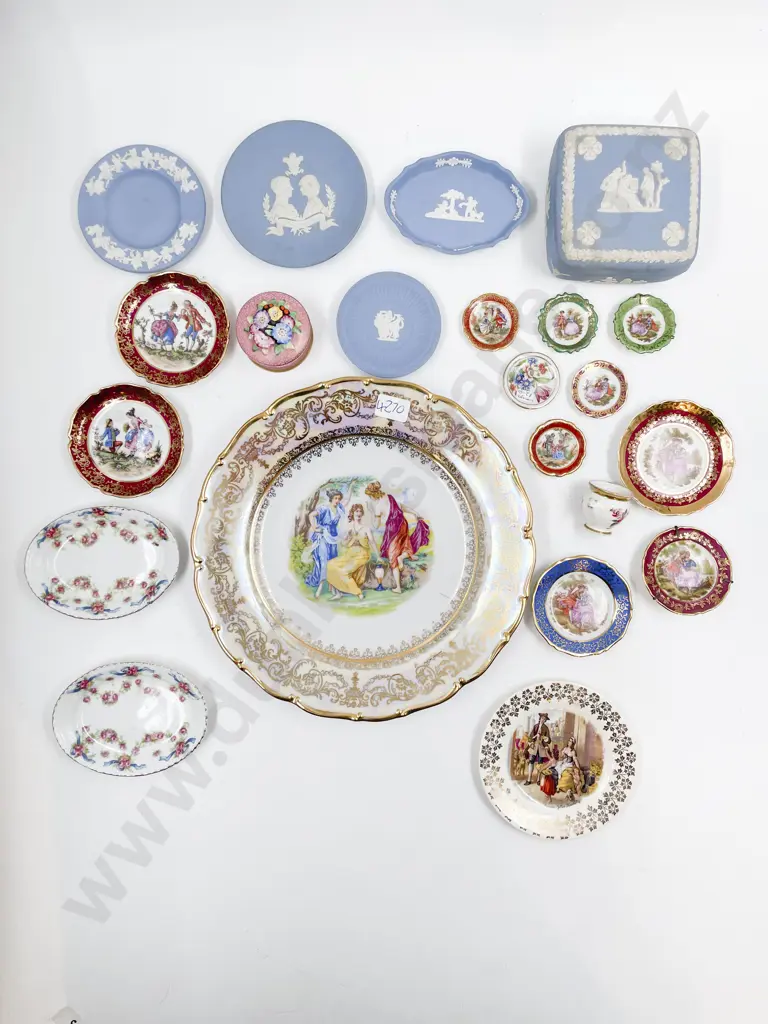 Quantity of Assorted Limoges & Wedgwood etc Image 1++