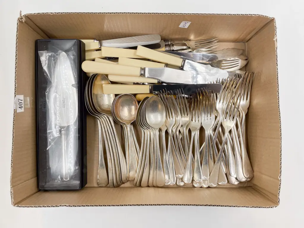 Quantity of Assorted Cutlery Image 1++