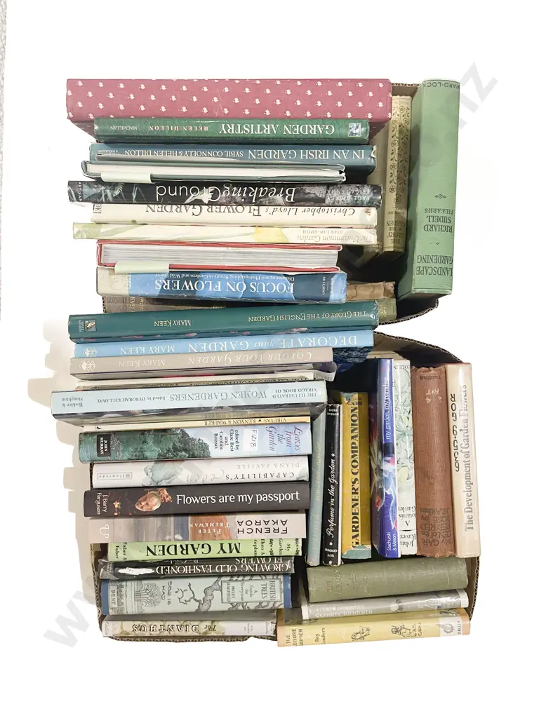 Two Boxes of Assorted Vintage Gardening & Botanical Reference Books Image 1++