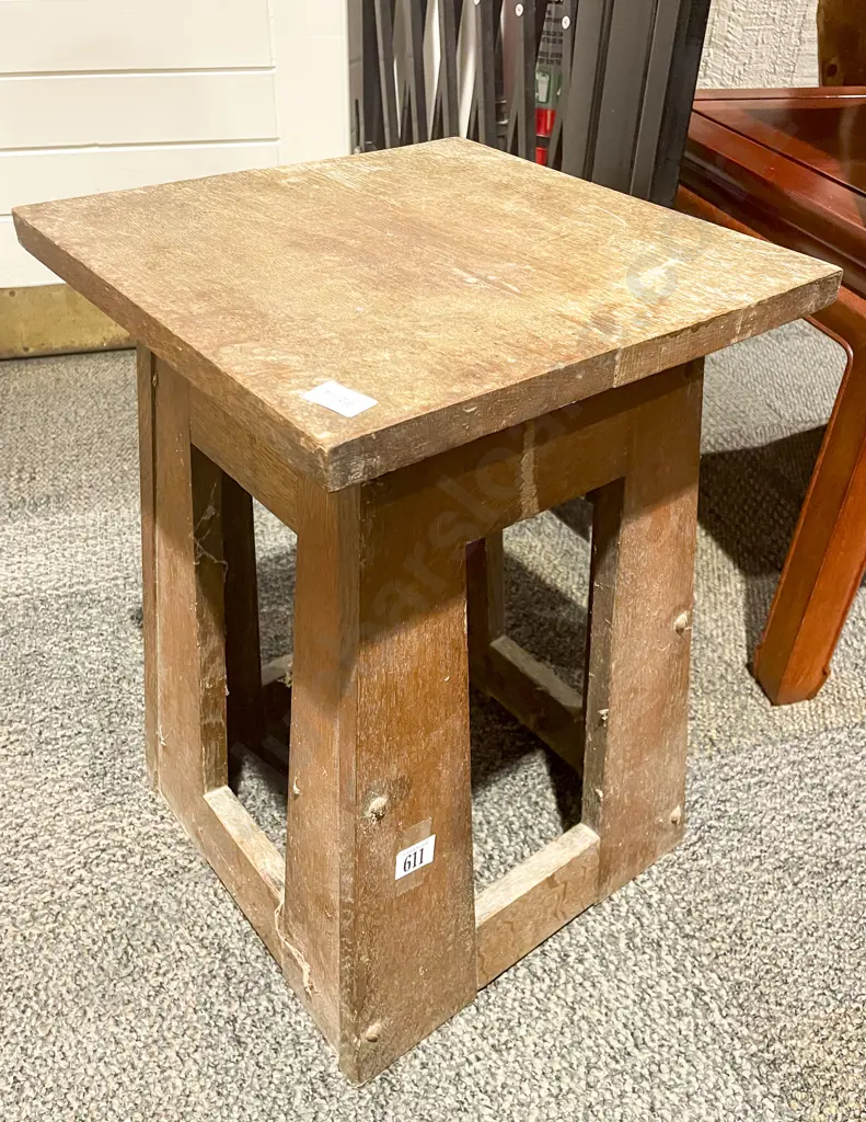 Arts & Crafts Oak Plant Stand Image 1++