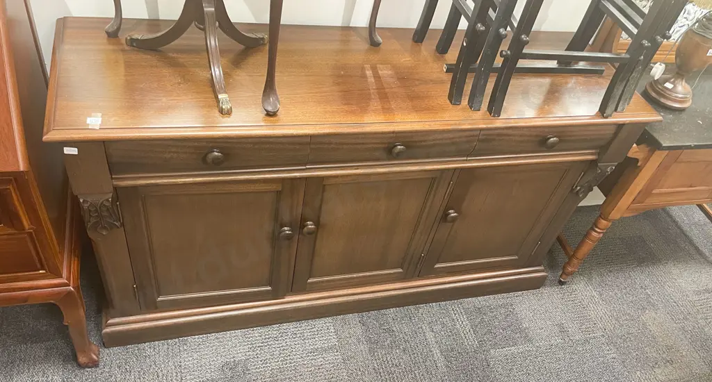 Mahogany Buffet Sideboard Image 1++