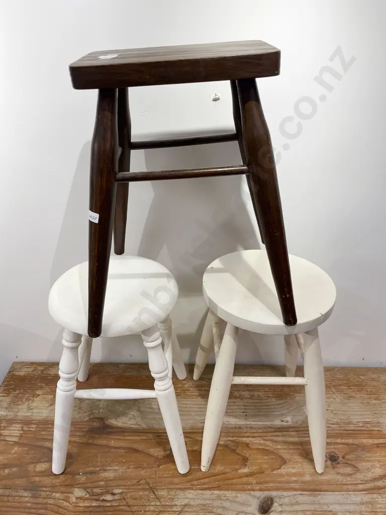 Three Stools Image 1++