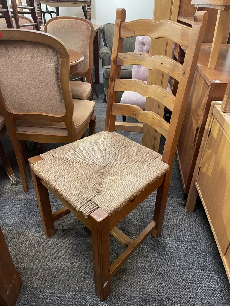 Modern Dining Table & Set of Six Rush Seated Dining Chairs Image 1++