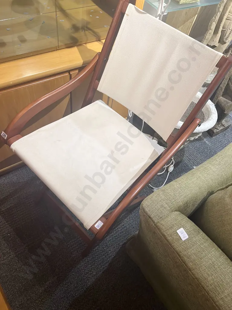 Modern Folding Chair Image 1++