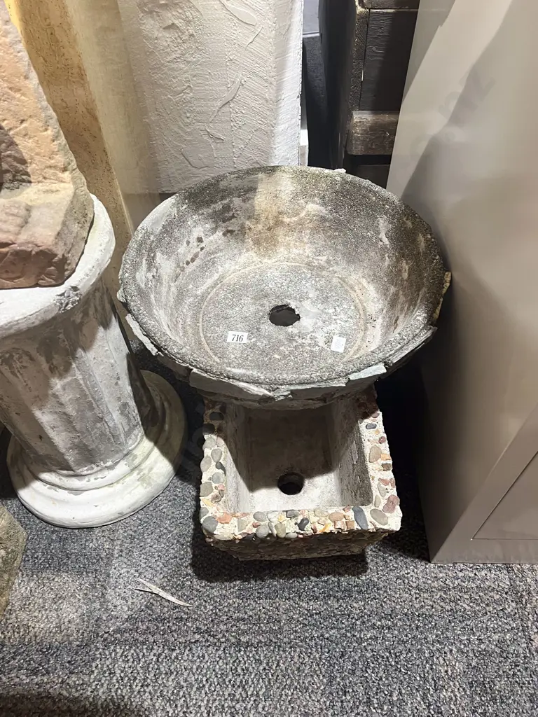 Two Outdoor Planters Image 1++