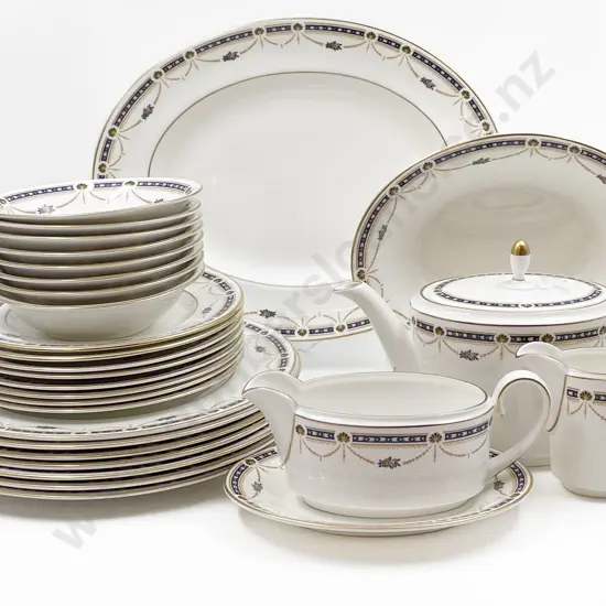 Coalport "Sherborne" Pattern Part Dinnerset