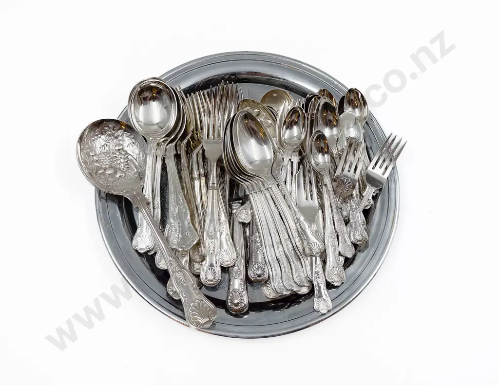 Quantity of Kings Pattern Cutlery Image 1++