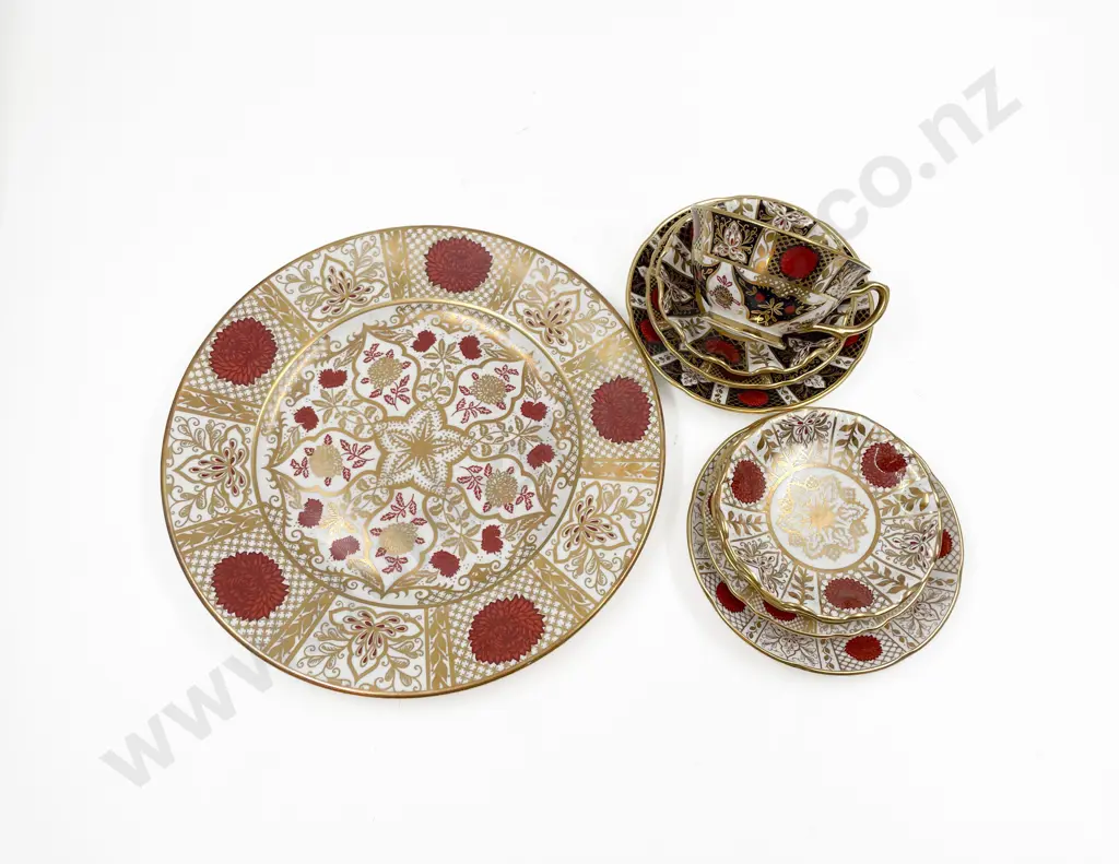 Small Quantity of Assorted Fancy China Image 1++