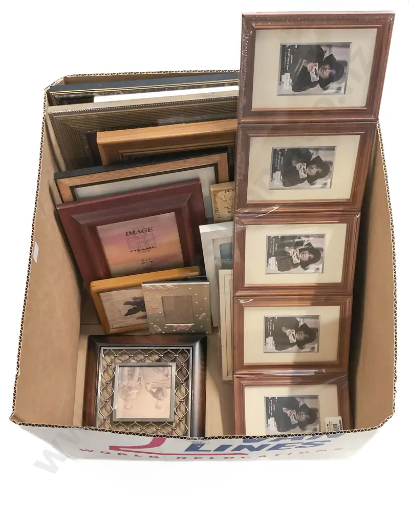 Quantity of Assorted Photo Frames etc Image 1++