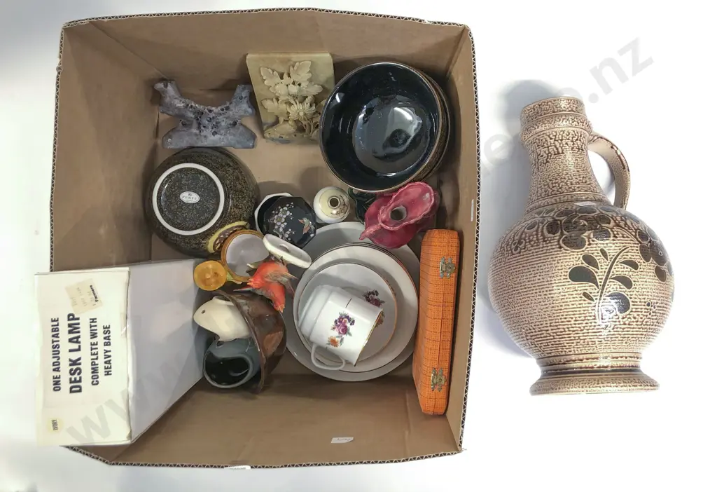 Quantity of Assorted Ornaments & China etc Image 1++