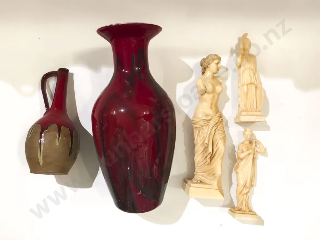 Box Quantity of Assorted Decorative Homewares Image 1++