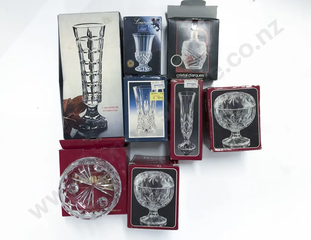 Quantity of Assorted Boxed Crystal & Glassware Image 1++