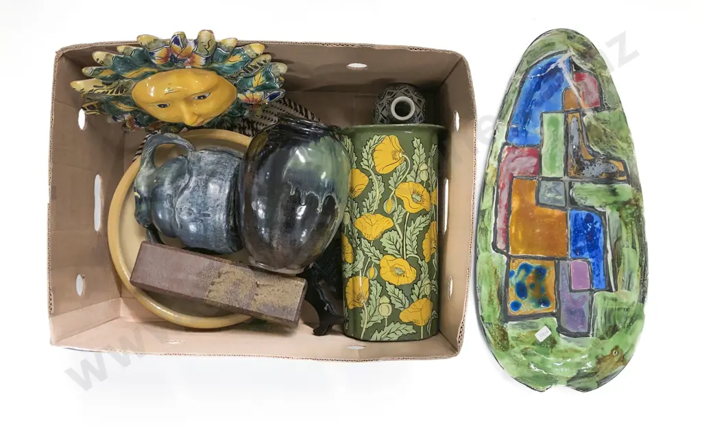 Quantity of Assorted Pottery etc Image 1++