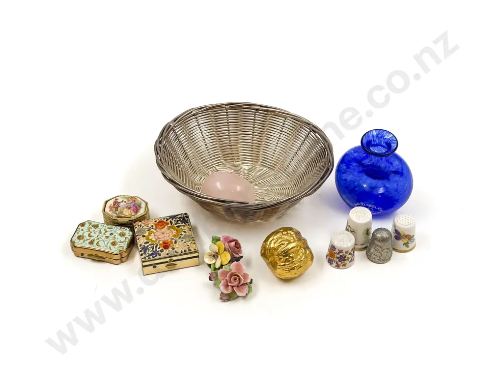 Small Quantity of Assorted Trinket Boxes & Thimbles together with Hoglund Small Bottle Image 1++
