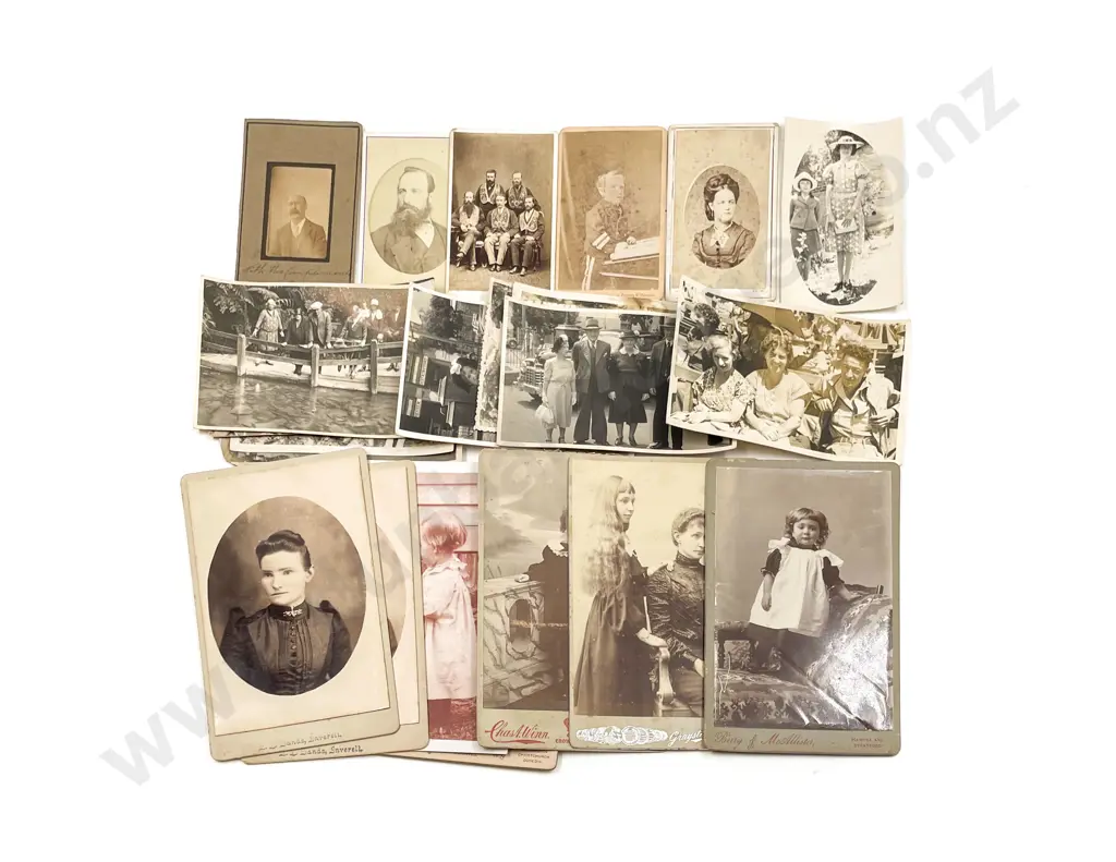 Box Of Late Vict Studio Portrait Cards Cartes De Visite & Later Photos & Snapshots Image 1++